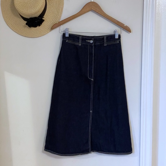 Vintage 1970s Jordache dark wash a-line midi denim skirt with front middle slit - Picture 9 of 12